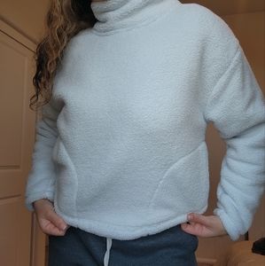 NWT Teddy bear pullover